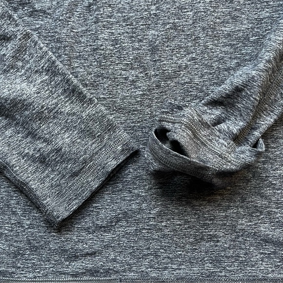 Lululemon Surge Warm 1/2 Zip *Silver
Heathered Black - Picture 9 of 12